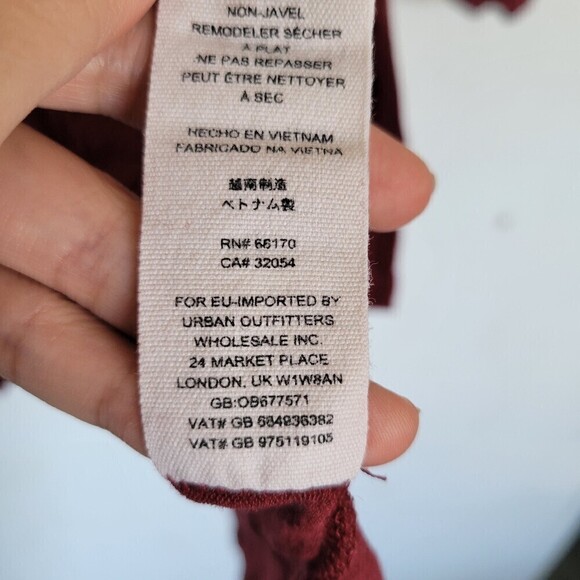 Free People We The Free Wool Batwing Turtleneck Top Maroon Burgundy Size Small - Picture 14 of 15